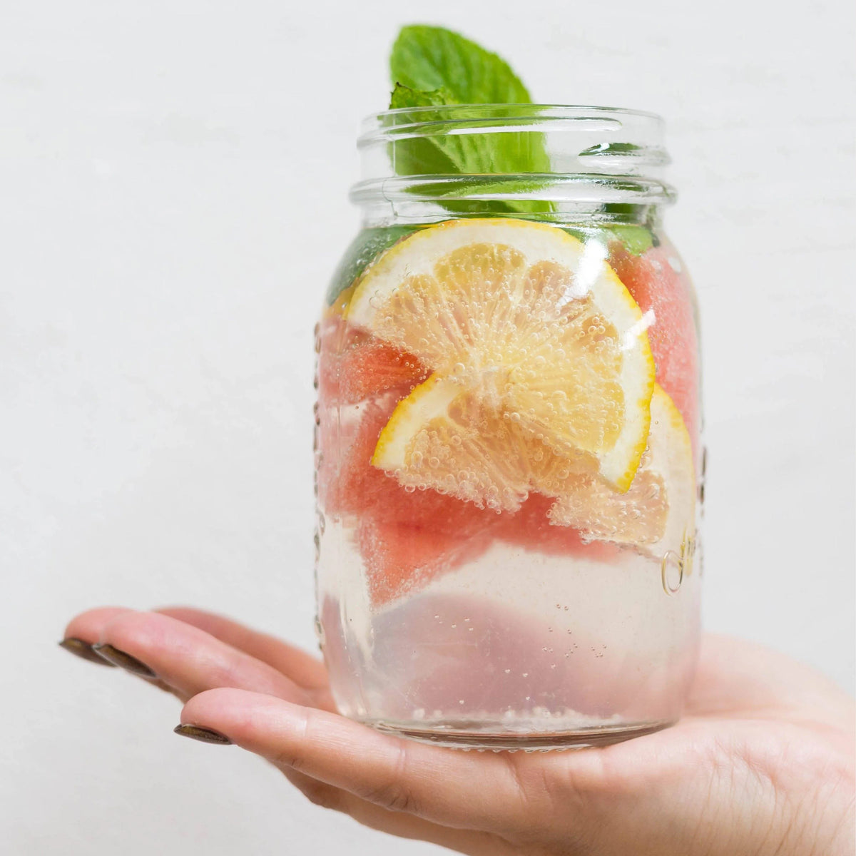 Minty Refresher (Vodka Sparkling Water Cocktail) Recipe SodaStream