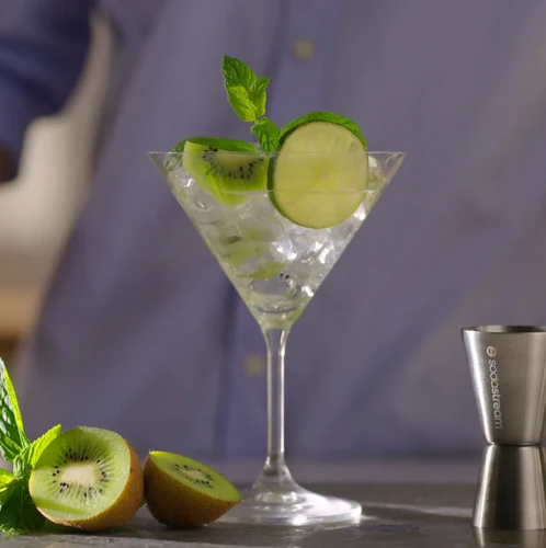 Kiwi cocktail