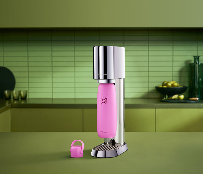 Sodastream Fizz & Go stainless steel carbonating bottle 900 mL guava insulated sparkling drink bottle